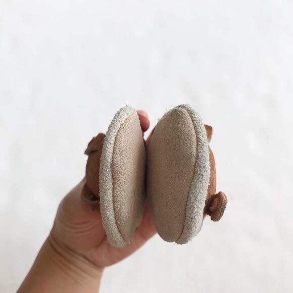 Baby Boden leather reindeer moccasins EUC size 3-6 months - Picture 3 of 7